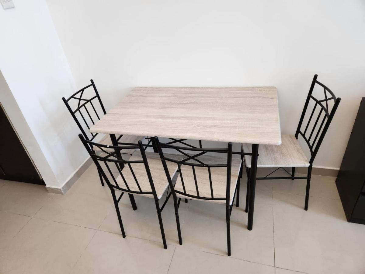 Furnished Studio Apartment Near Business Bay Metro Station Dubai Exteriör bild