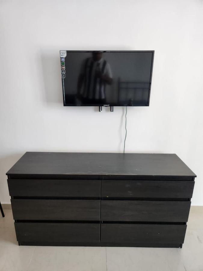 Furnished Studio Apartment Near Business Bay Metro Station Dubai Exteriör bild