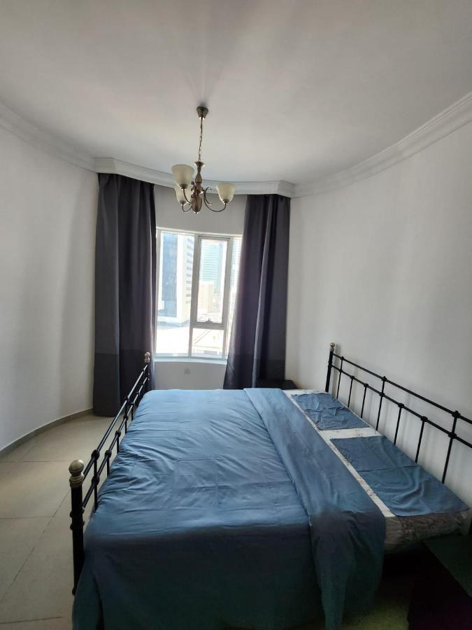 Furnished Studio Apartment Near Business Bay Metro Station Dubai Exteriör bild