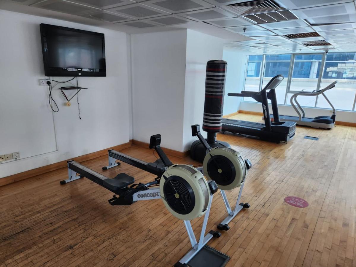 Furnished Studio Apartment Near Business Bay Metro Station Dubai Exteriör bild