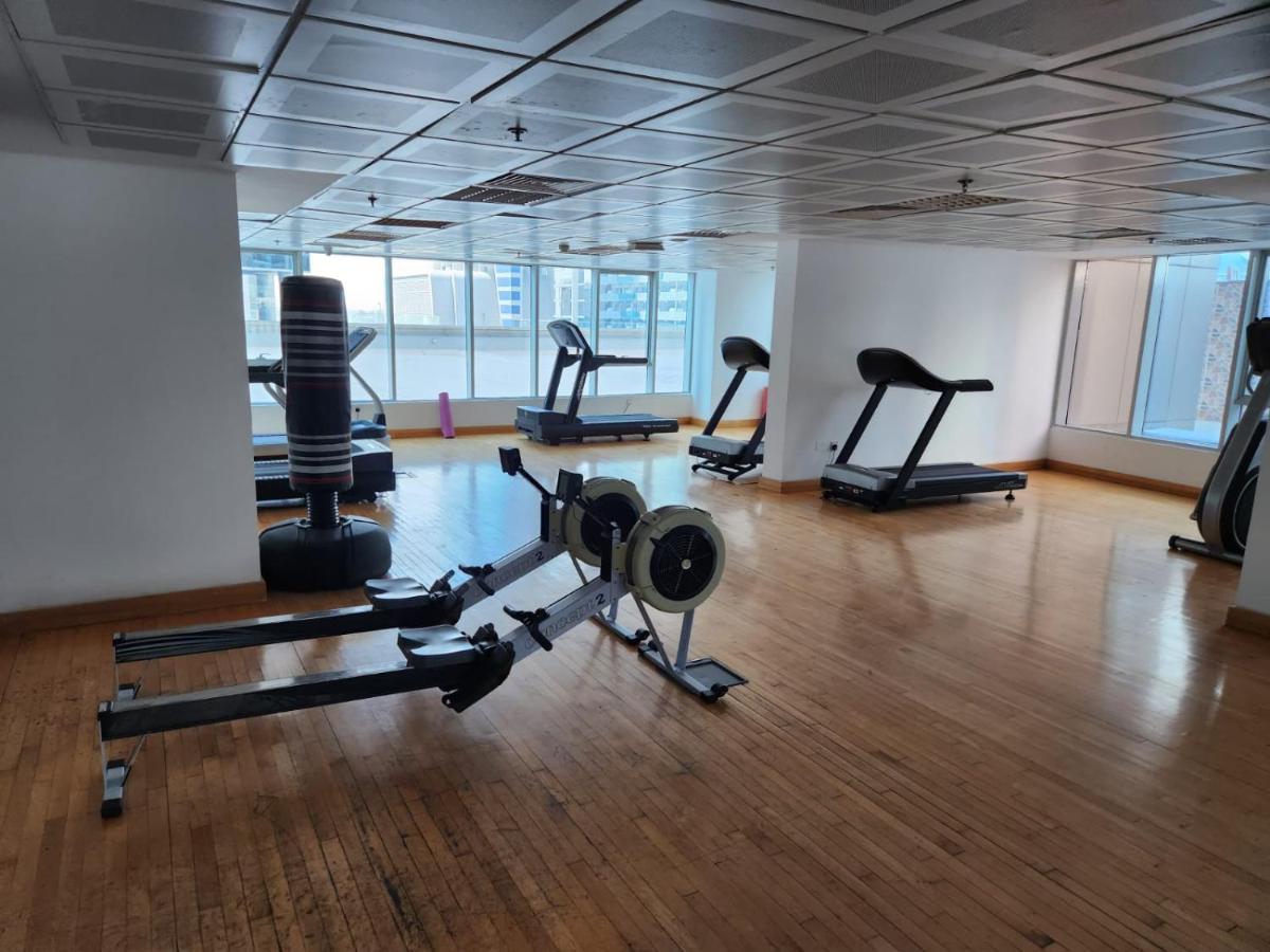 Furnished Studio Apartment Near Business Bay Metro Station Dubai Exteriör bild